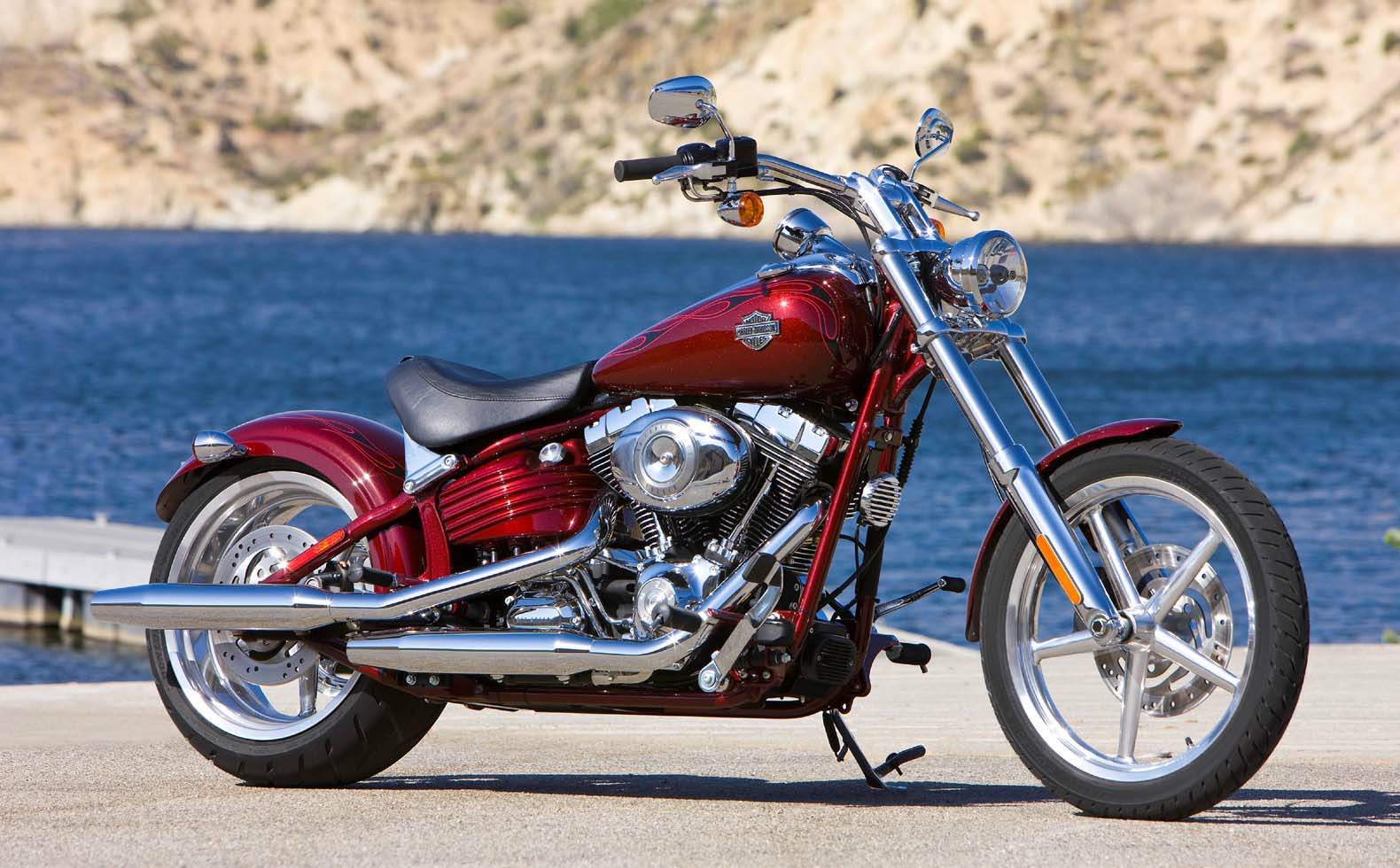 Harley Davidson FXCWC Softail Rocker C