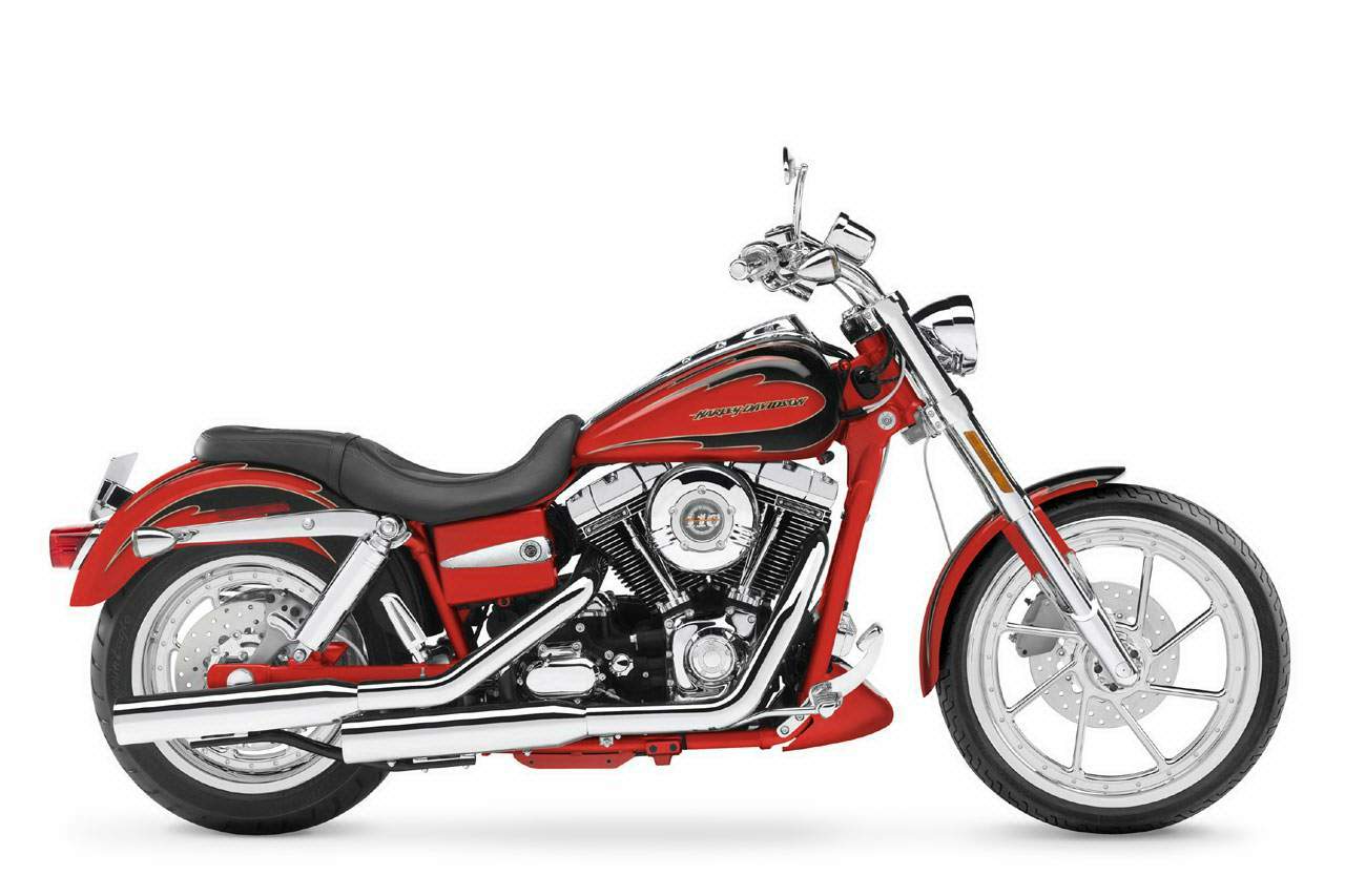 Harley Davidson FXD-SE Screamin' Eagle Dyna CVO