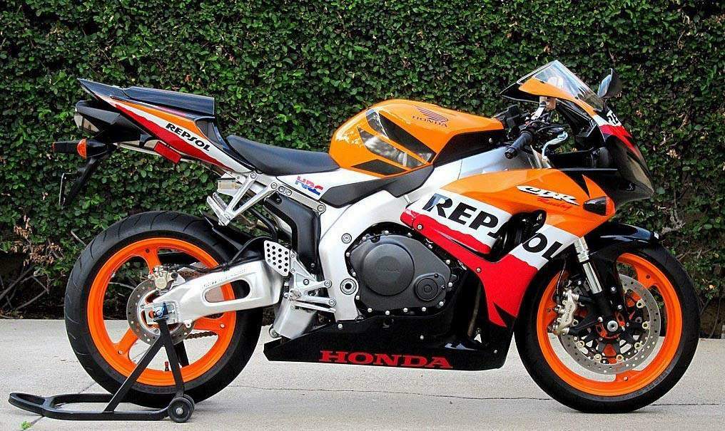 Honda CBR 1000RR Fireblade Repsol Replica