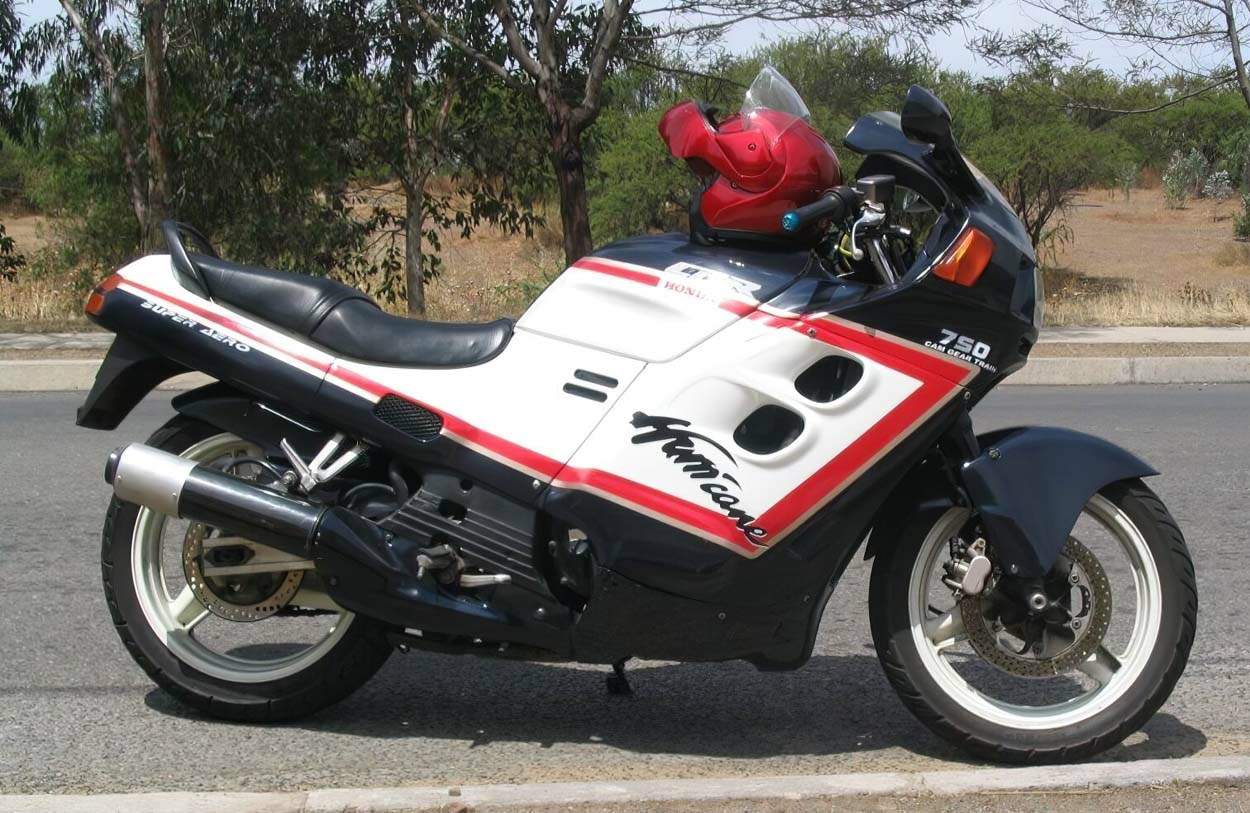 Honda CBR 750F Hurricane (Super Aero)