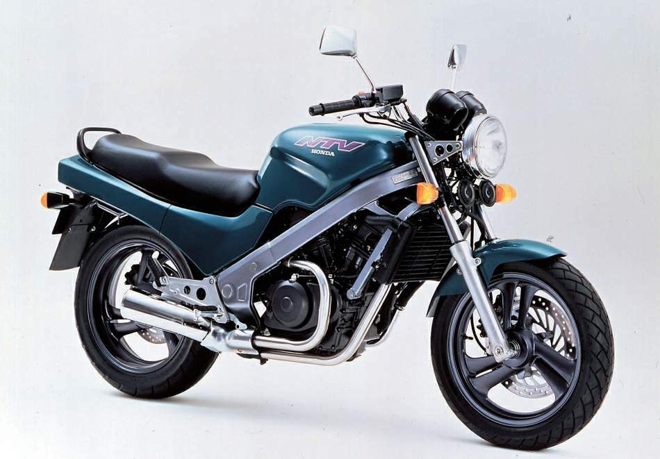 Honda NT 650V Revere