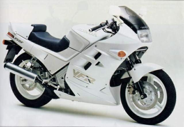 Honda VFR 750F-J
