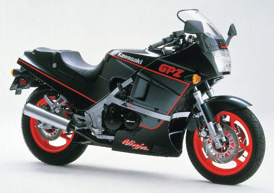 Kawasaki GPz 400R / ZX 400