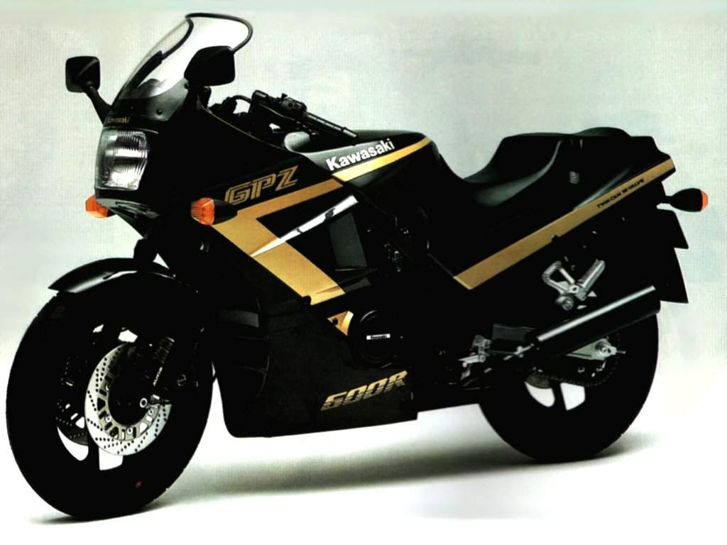 Kawasaki GPz 600R Ninja / ZX 600R Ninja