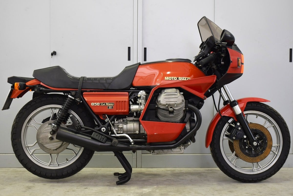 Moto Guzzi 850 Le Mans Mark II