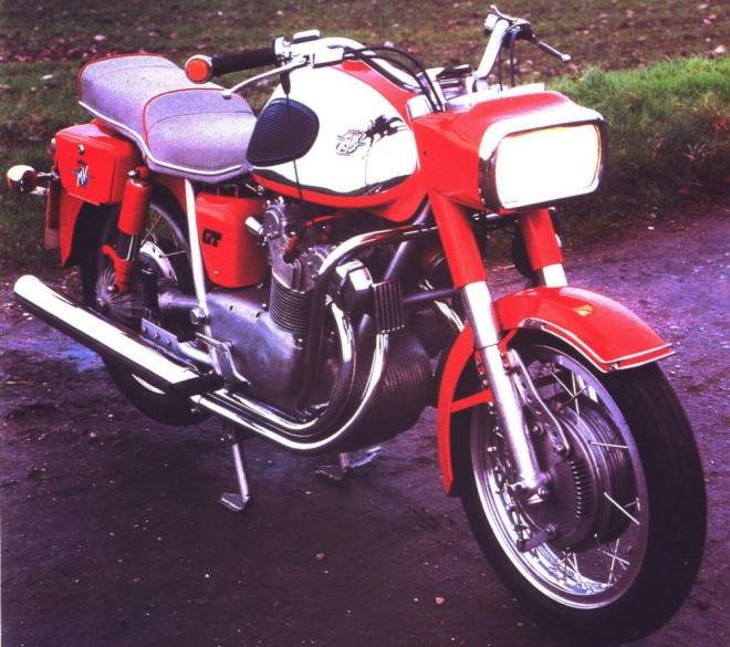 MV Agusta 600 Turismo 4C6