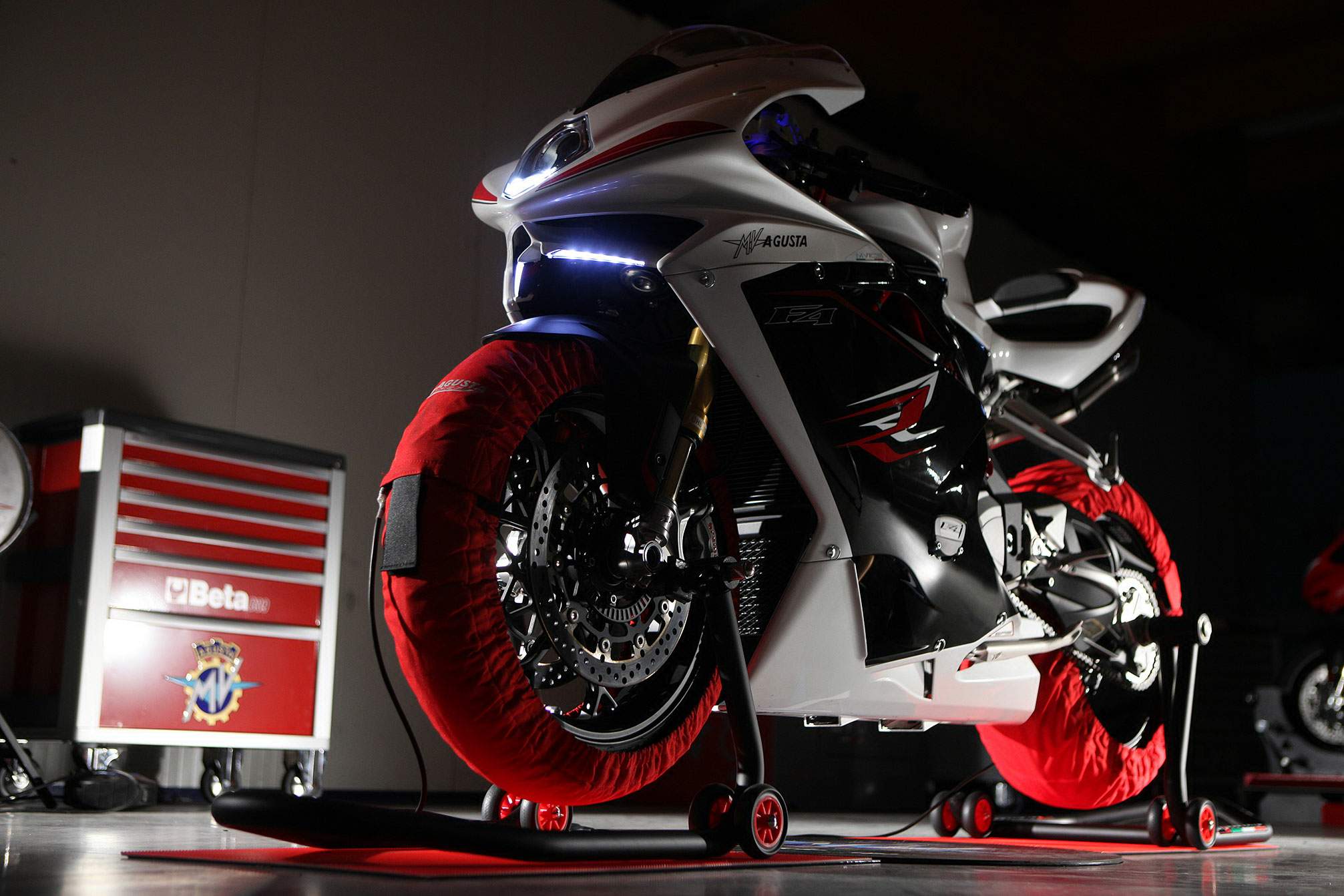 MV Agusta F 4RR