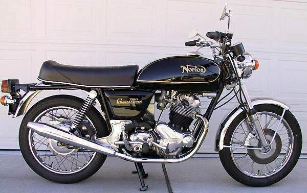 Norton Commando 750 Interstate