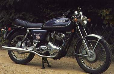 Norton Commando 850