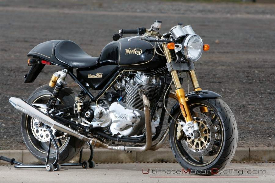 Norton Commando 961 SE
