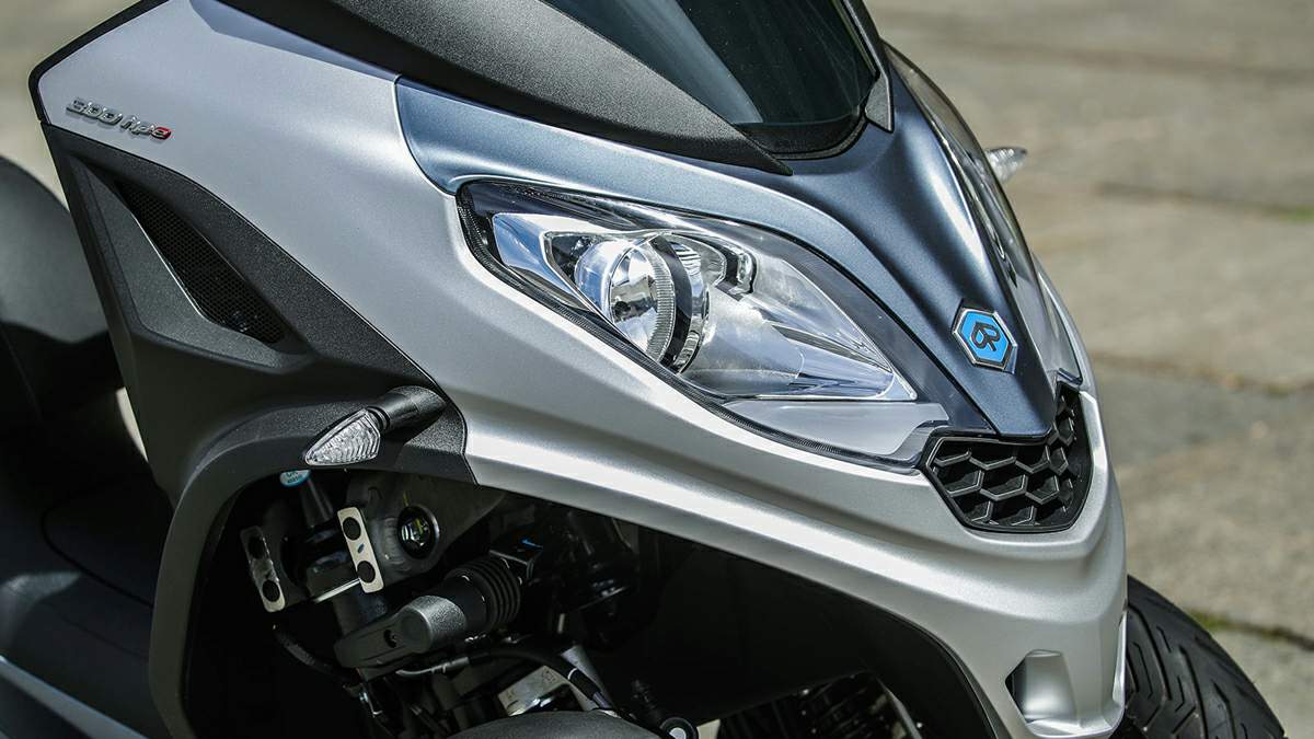 Piaggio MP3 300 HPE / MP3 300 Sport