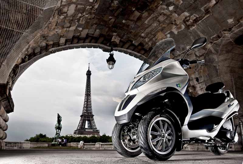 Piaggio MP3 Hybrid LT 300ie
