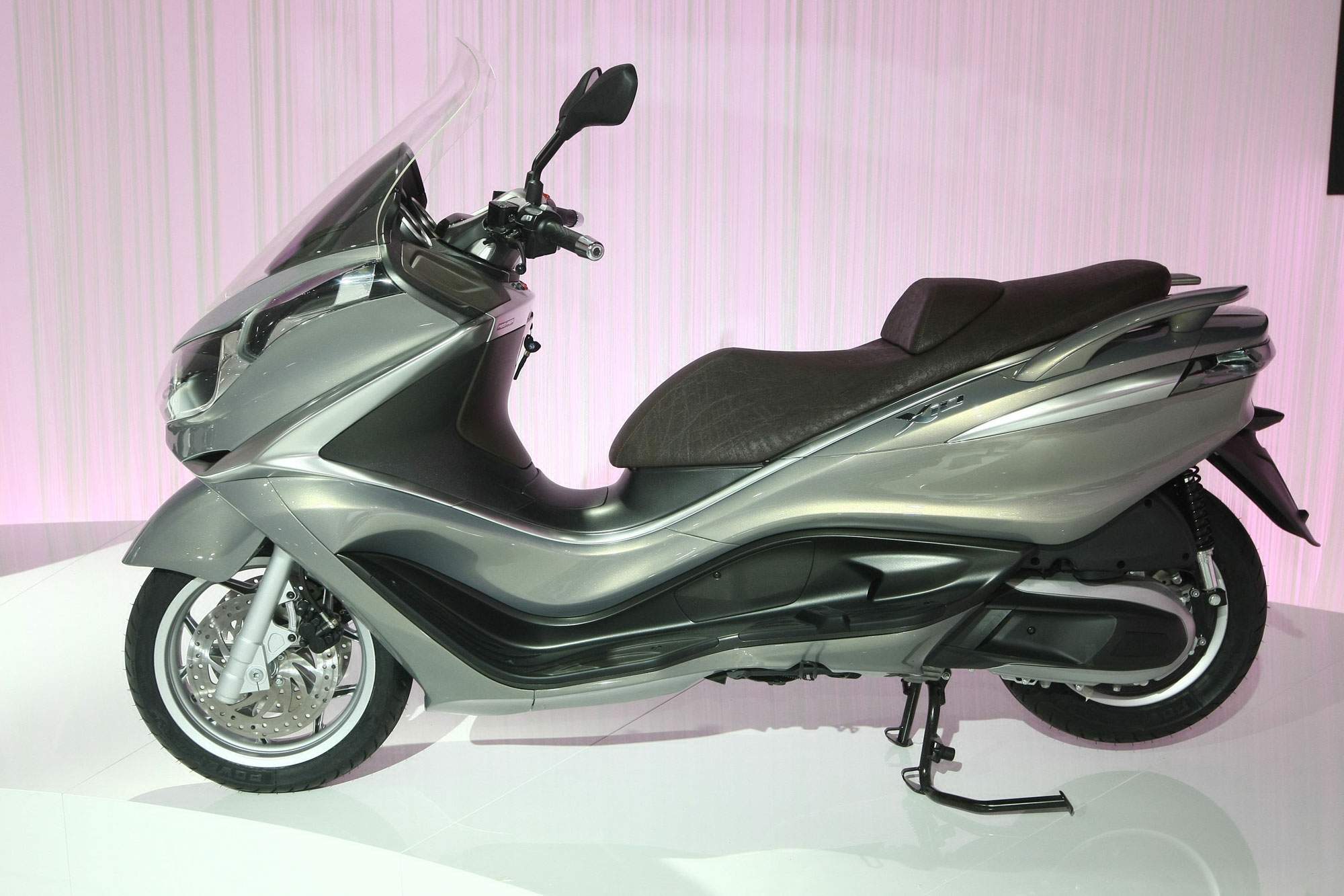 Piaggio X10 500
