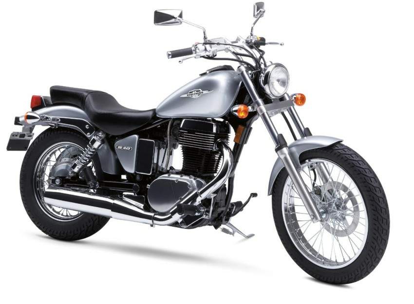 Suzuki Boulevard S40