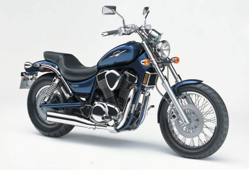 Suzuki Boulevard S83
