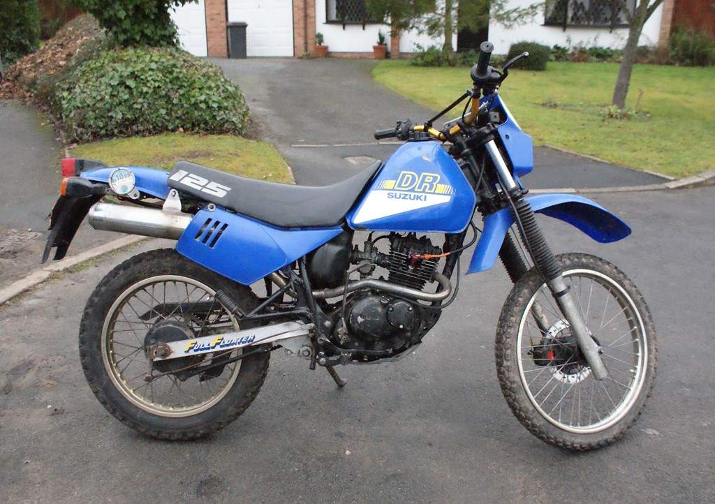 Suzuki DR 125S