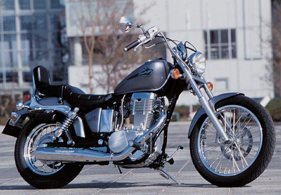 Suzuki LS 400 Savage
