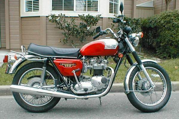 Triumph Bonneville 750 T140V