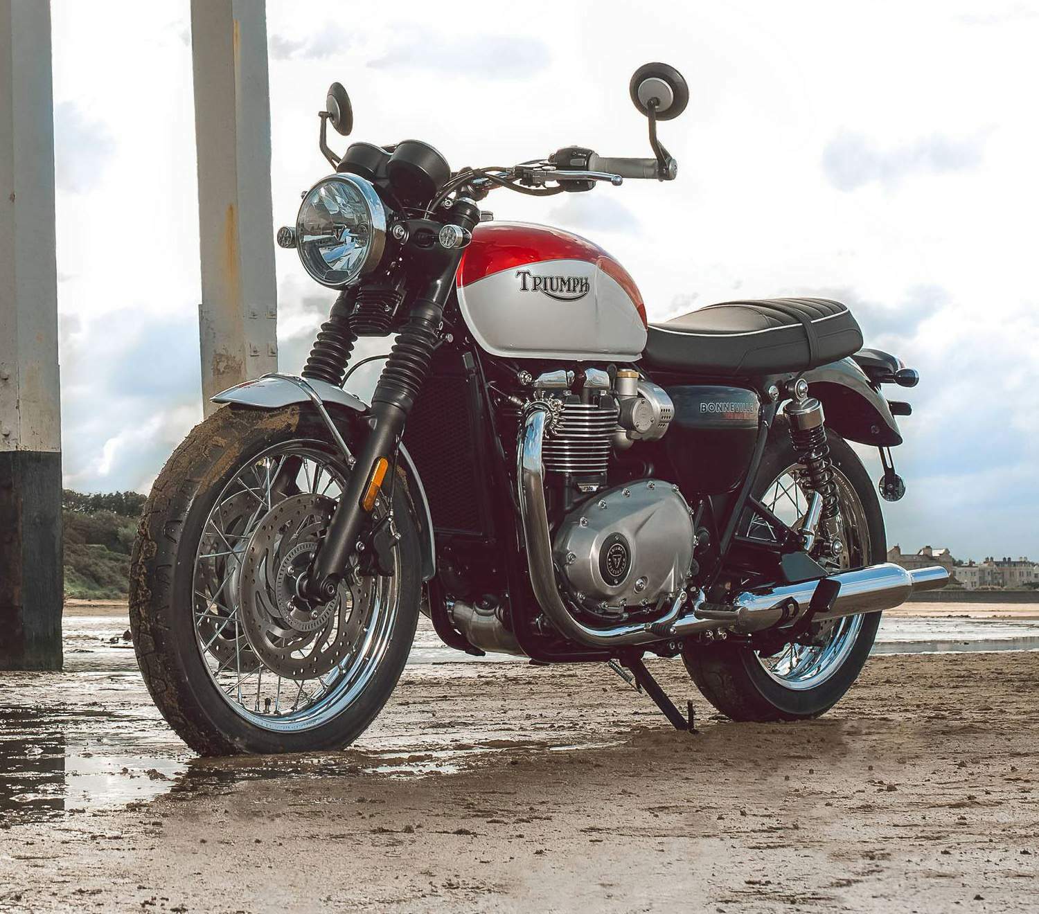 Triumph Bonneville T120 Bud Ekins Edition