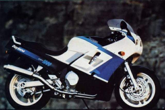 Triumph Daytona 1000