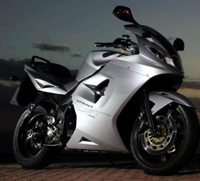 Triumph Sprint ST 1050