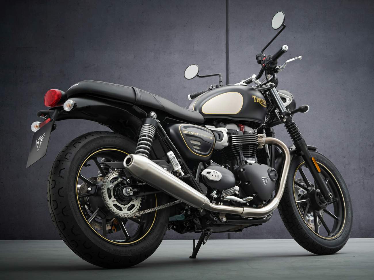 Triumph Street Twin Gold Line