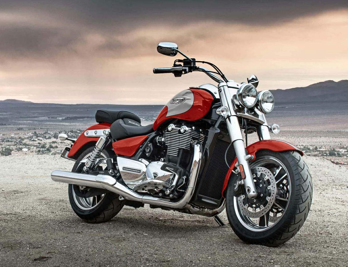 Triumph Thunderbird Commander