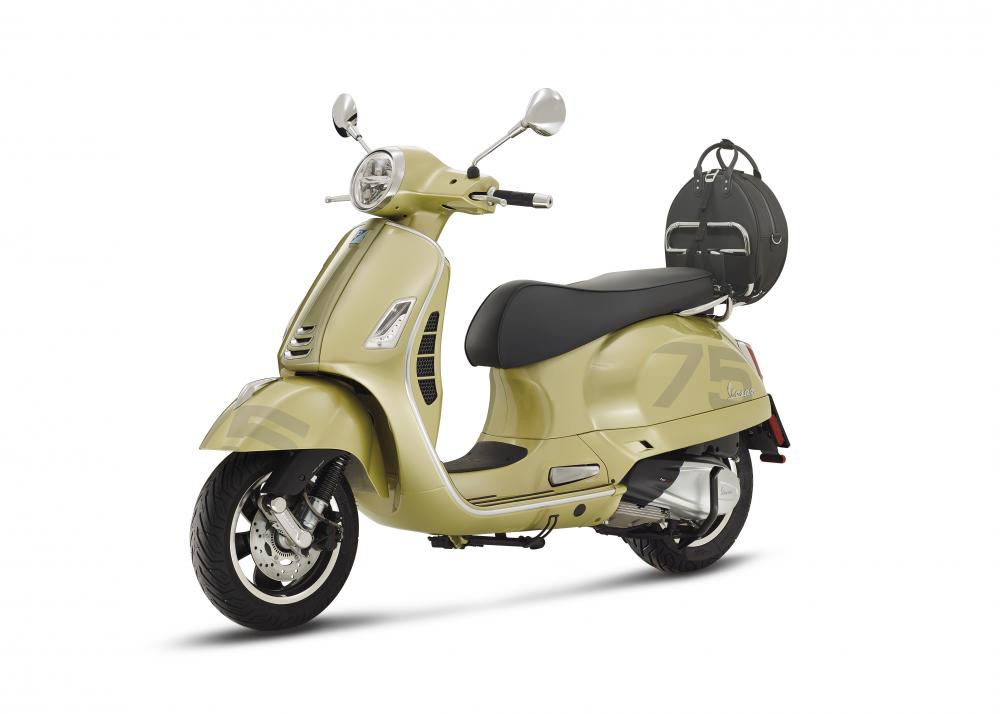 Vespa GTS 300 75th Anniversary Limited Edition