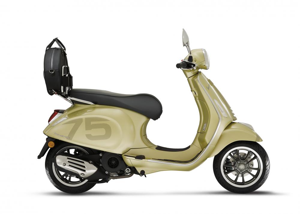 Vespa Primavera 150 75th Anniversary Limited Edition