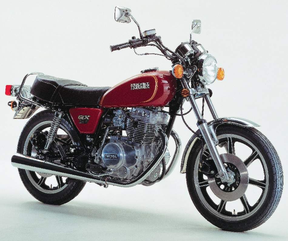 Yamaha GX 250SP
