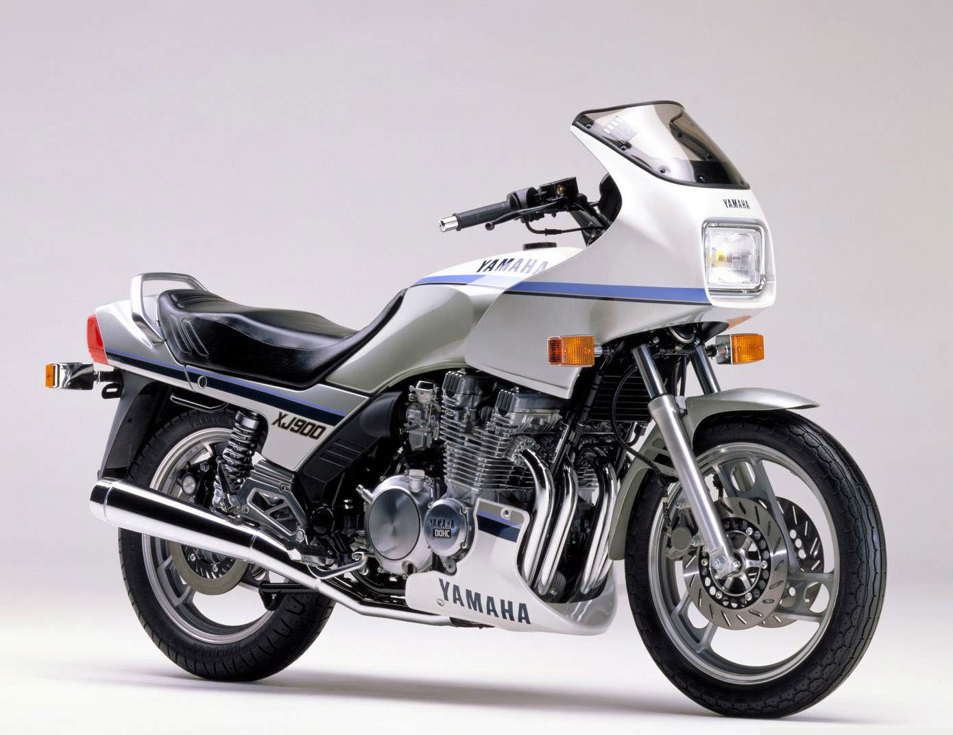 Yamaha XJ 900F