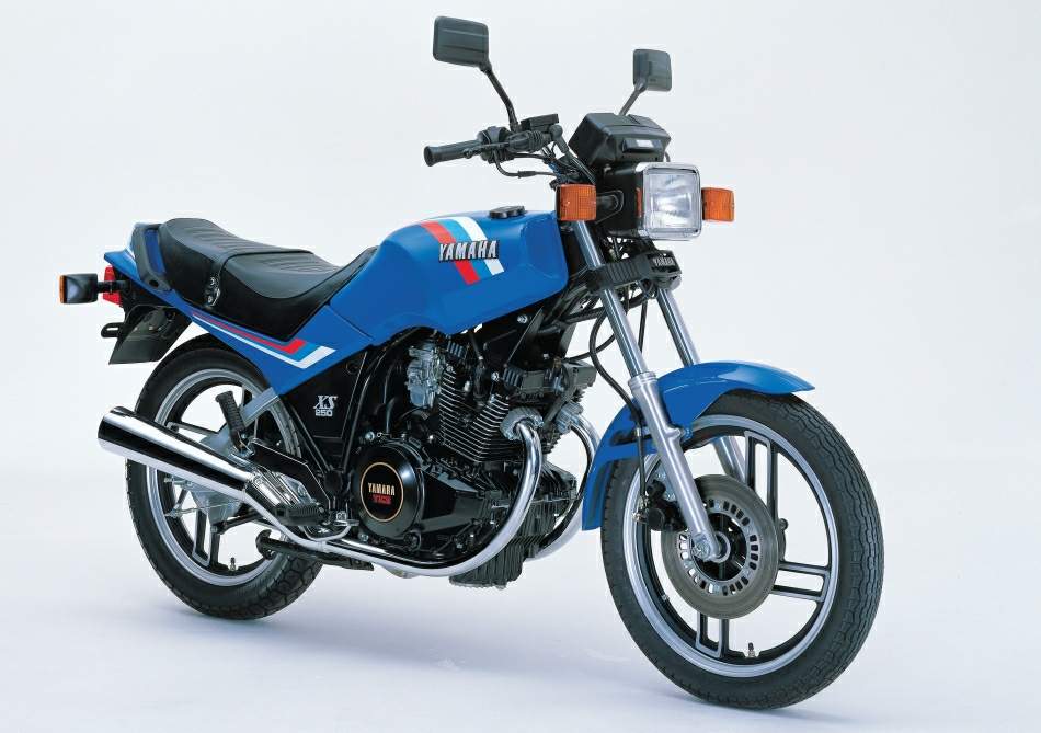 Yamaha XS 250 DOHC