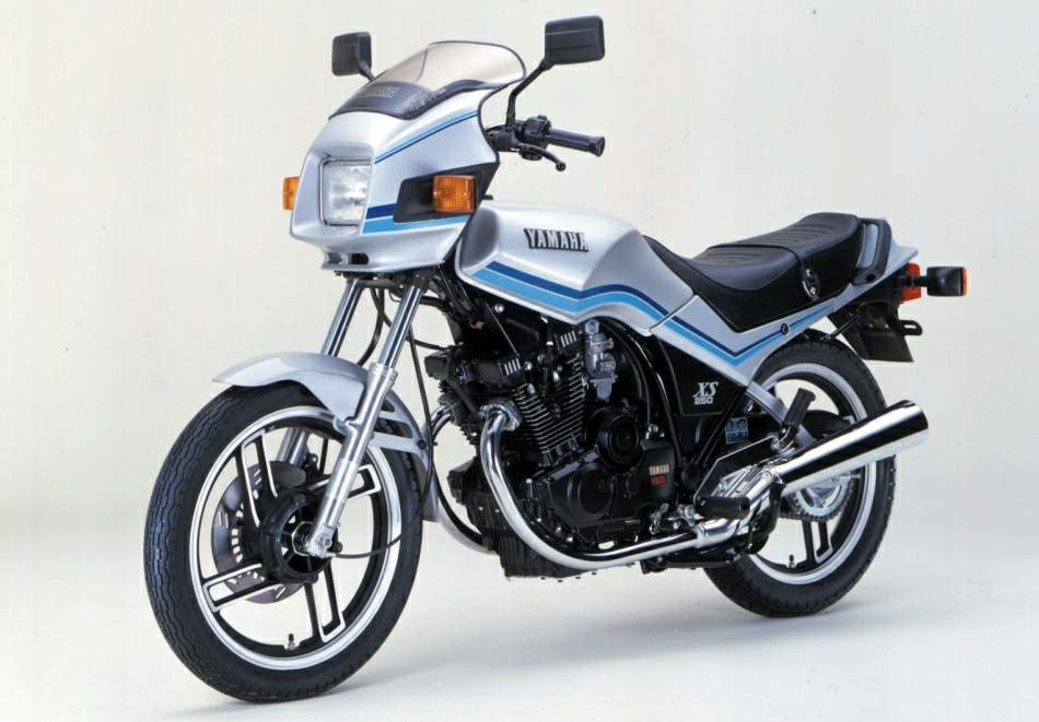 Yamaha XS 250 DOHC