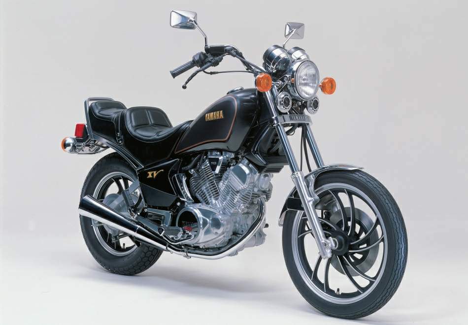 Yamaha XV 400 Virago
