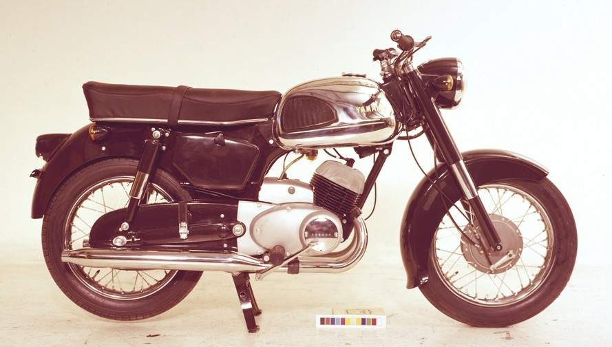 Yamaha YD-2