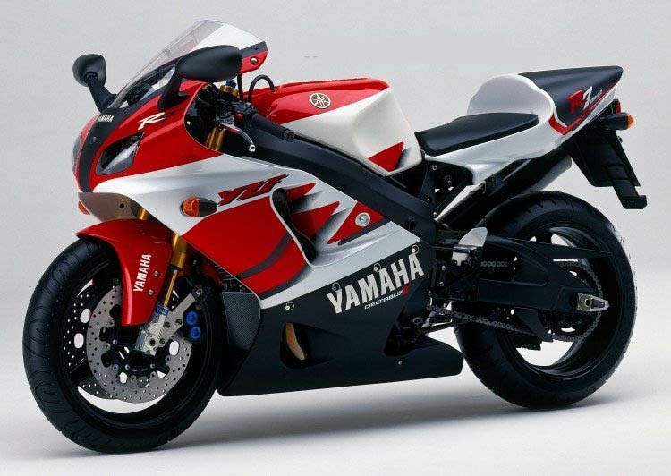 Yamaha YZF-750 R7 OWO2